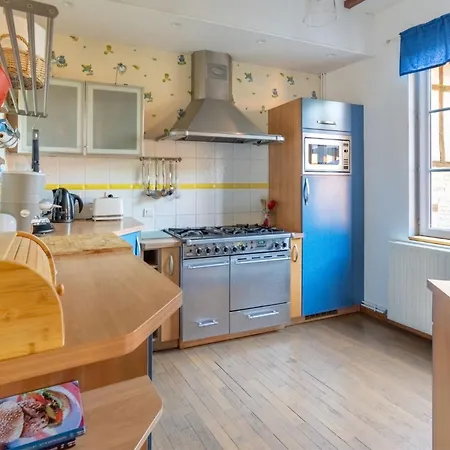 Holiday home Les Oiseaux_a Avec Piscine Chauffee Louvemont